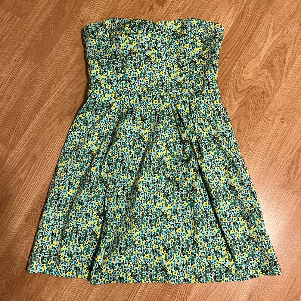 CYNTHIA STEFFE 🌷 ~ Strapless Spring Floral Dress with Pockets!